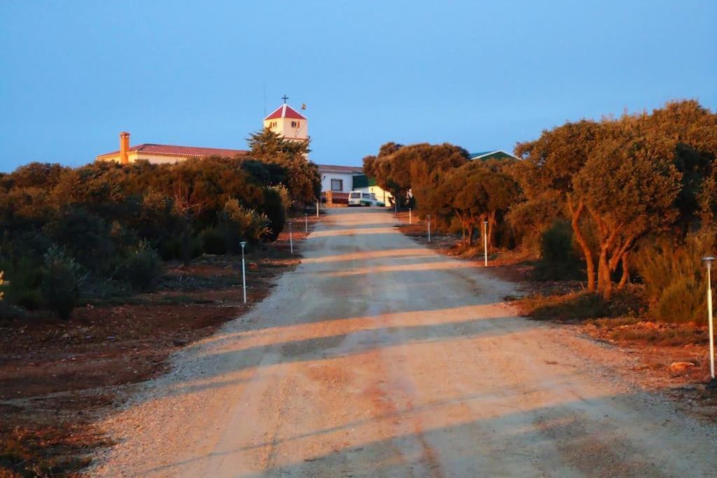 Villa Cerro Moreno 오사 데 몬티엘 외부 사진