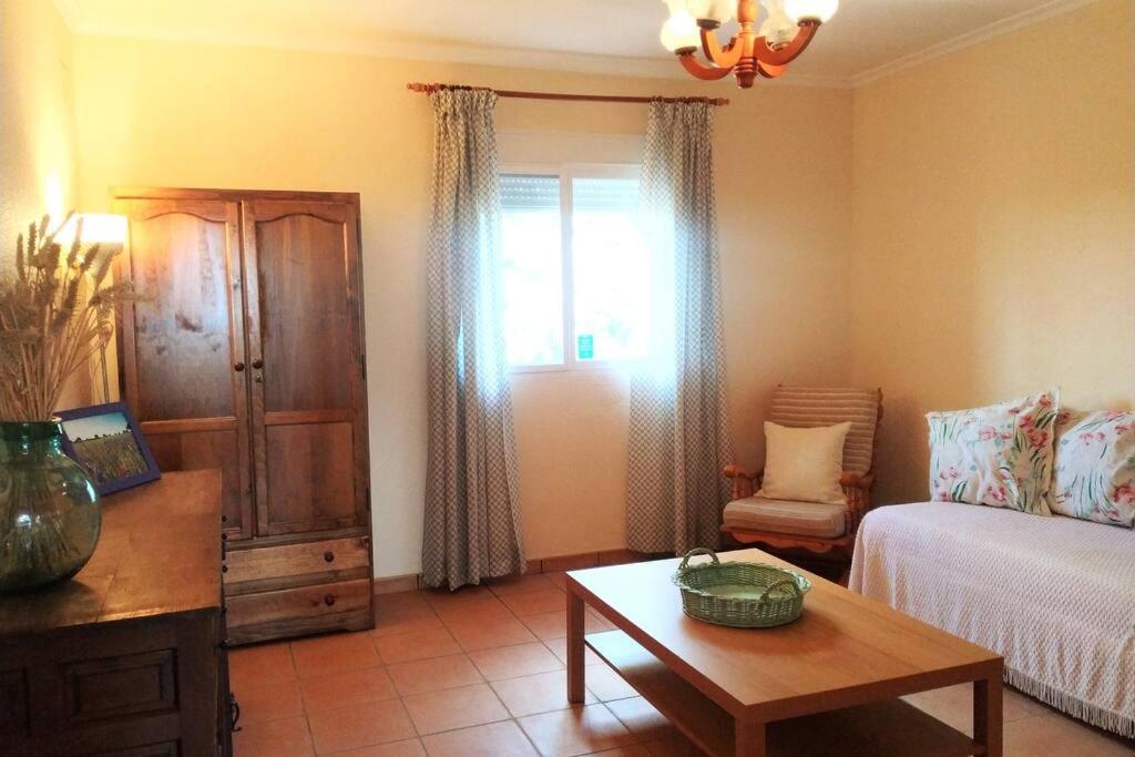Villa Cerro Moreno 오사 데 몬티엘 외부 사진