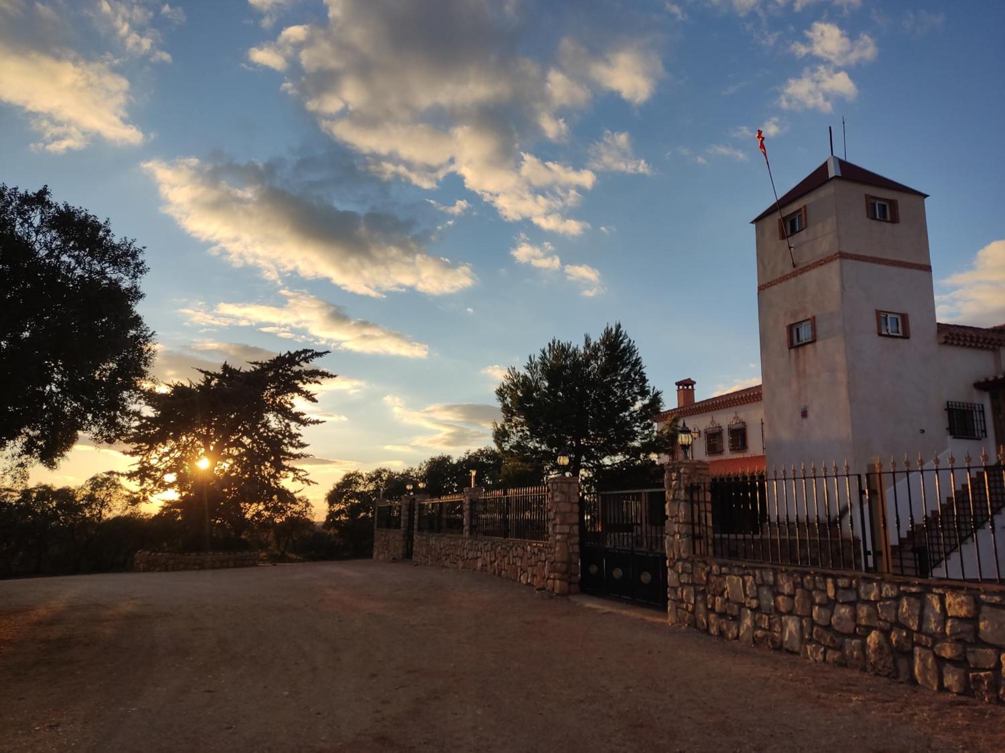 Villa Cerro Moreno 오사 데 몬티엘 외부 사진