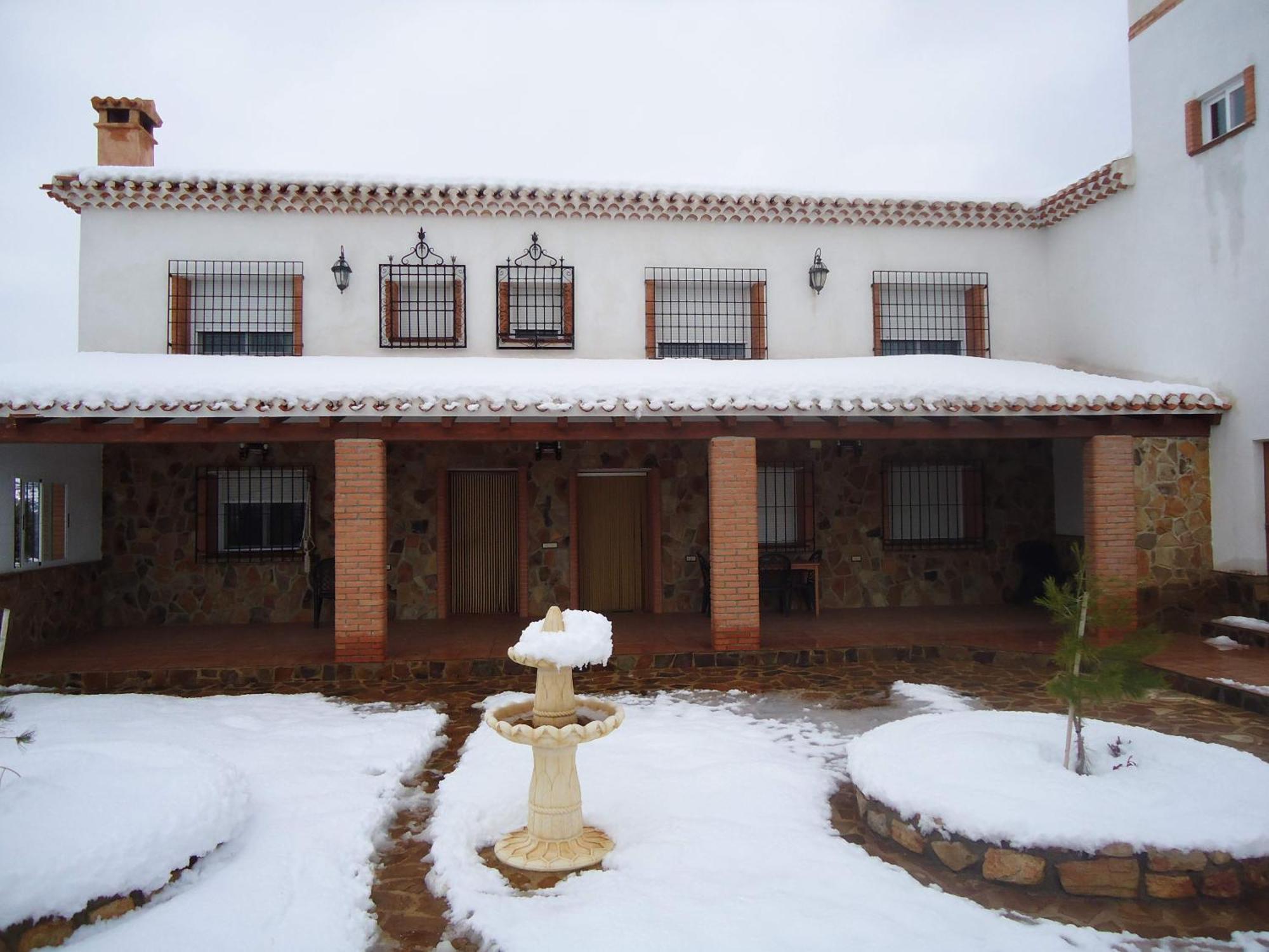 Villa Cerro Moreno 오사 데 몬티엘 외부 사진