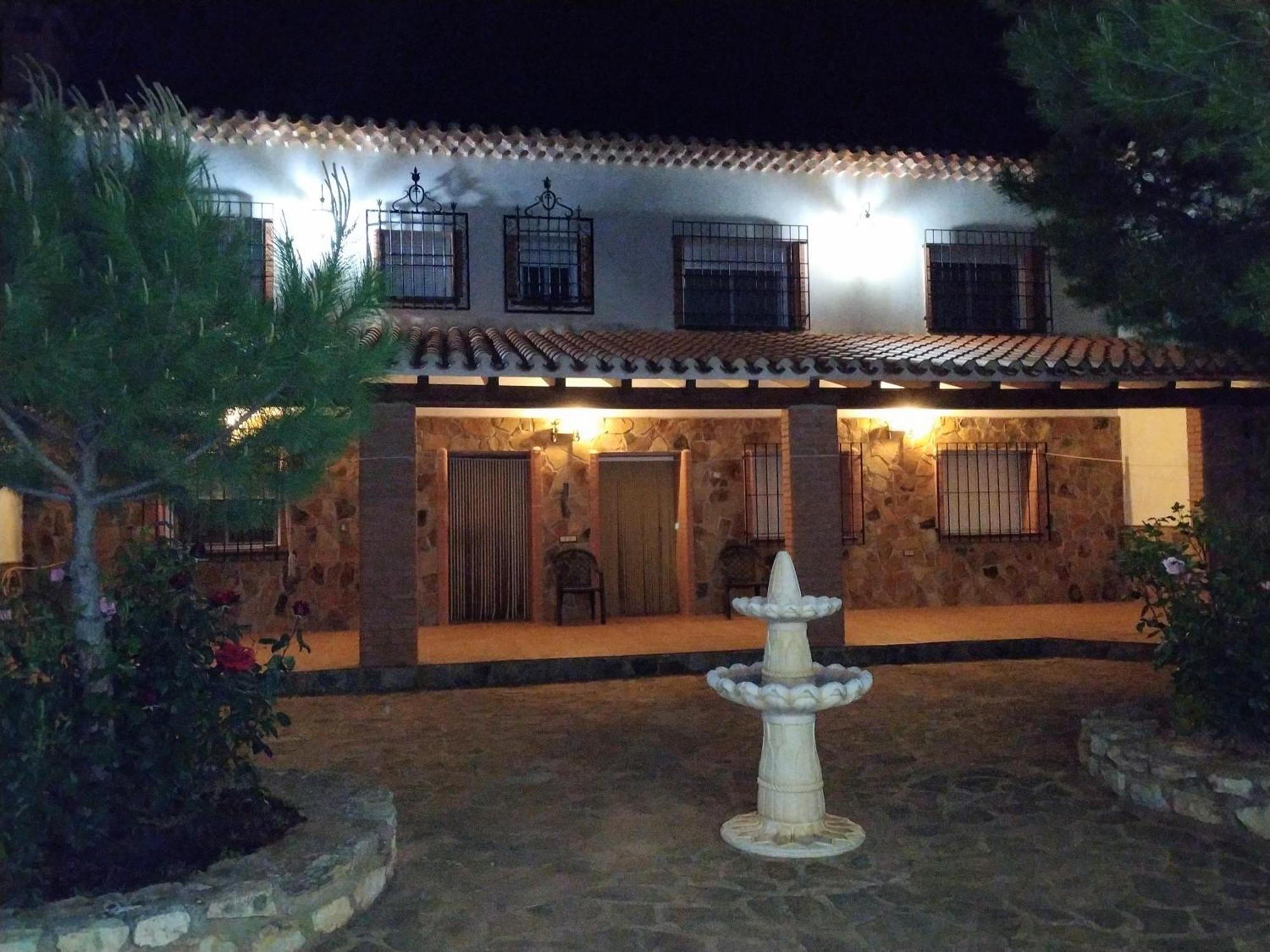 Villa Cerro Moreno 오사 데 몬티엘 외부 사진